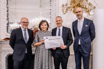 Jiřina Nepalová, Director of RENOMIA, CAMIC Chairman Danilo Manghi, together with Vice-Chairmen Alessandro Pasquale and Pavel Zezula